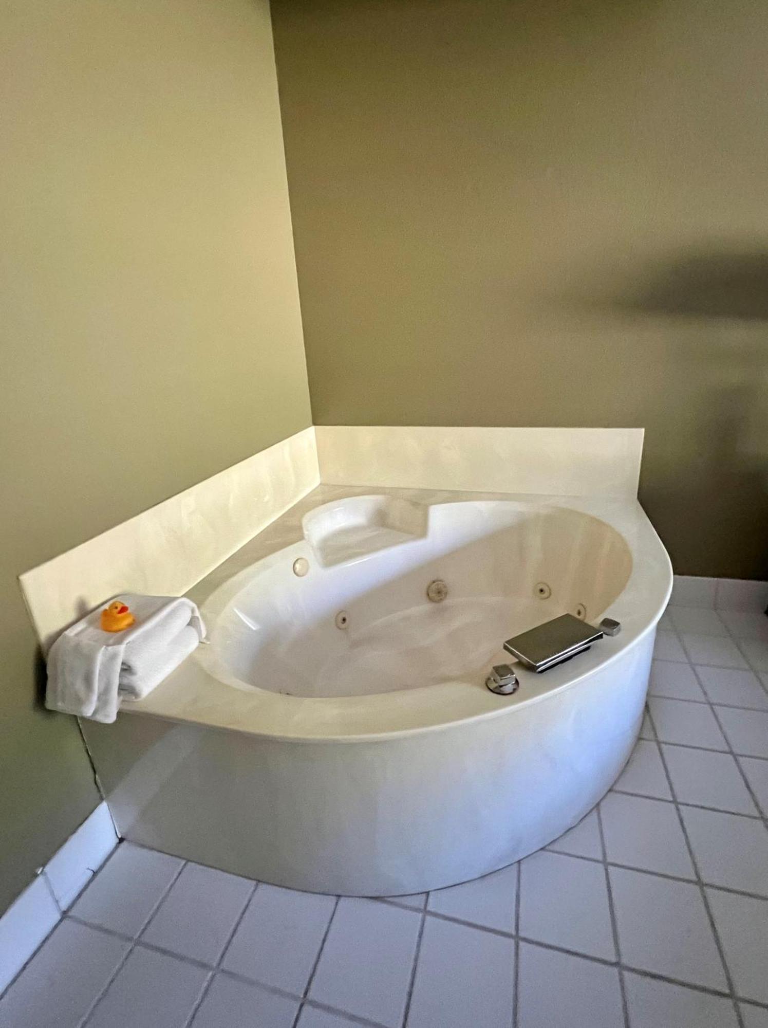 Country Inn Walker المظهر الخارجي الصورة