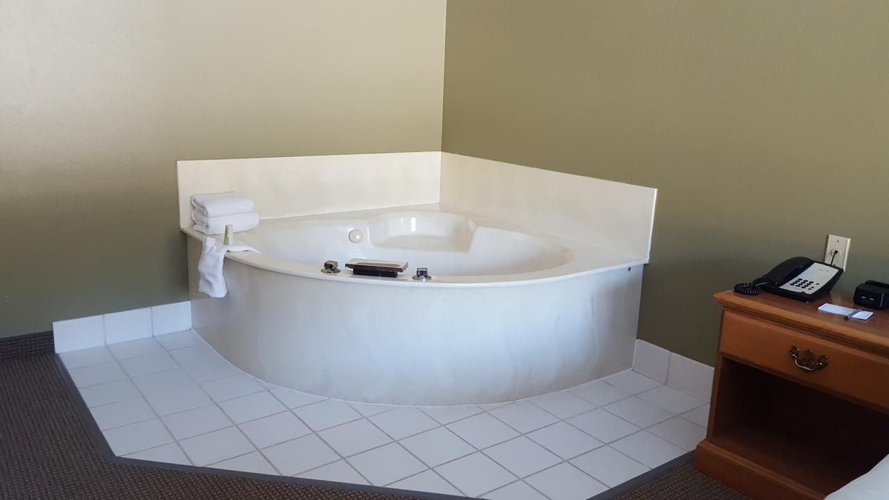 Country Inn Walker المظهر الخارجي الصورة